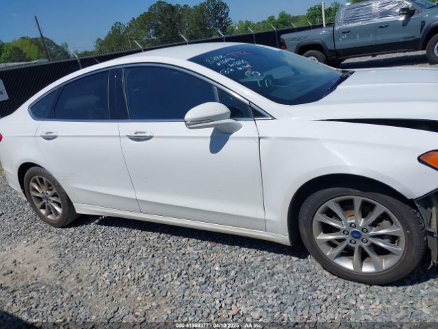 3FA6P0HD9HR388280 Ford FUSION SE