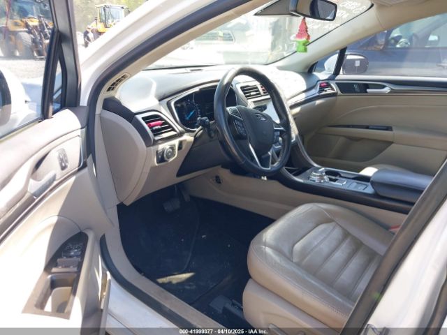 3FA6P0HD9HR388280 Ford FUSION SE