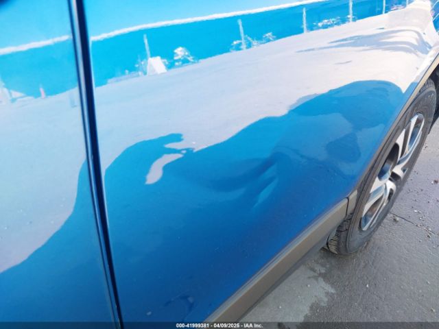 JTMZFREV4HJ115558 Toyota RAV4 LE