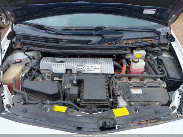JTDKN3DU5E0386382 Toyota Prius Three