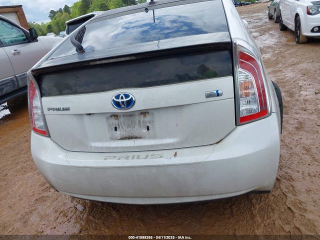 JTDKN3DU5E0386382 Toyota Prius Three