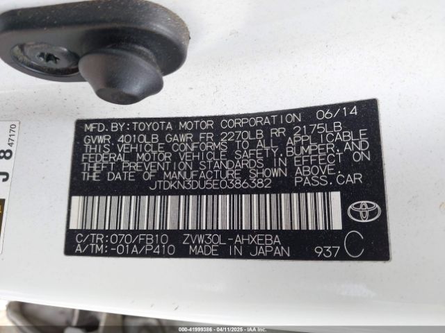 JTDKN3DU5E0386382 Toyota Prius Three