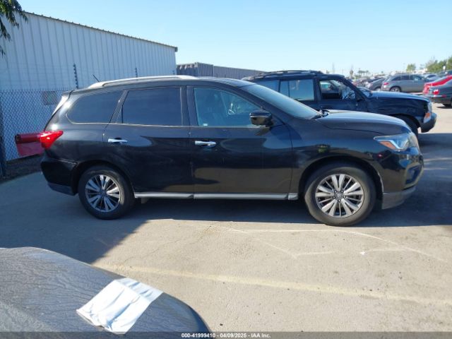 5N1DR2MN6JC633381 Nissan Pathfinder Sl
