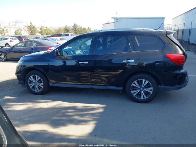 5N1DR2MN6JC633381 Nissan Pathfinder Sl