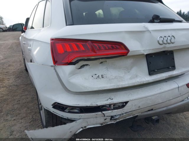 WA1BNAFY0J2229162 Audi Q5 2.0t Premium/2.0t Tech Premium