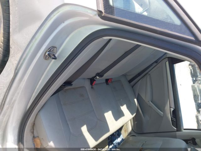 1VWAS7A31FC009620 Volkswagen Passat 1.8t Wolfsburg Edition