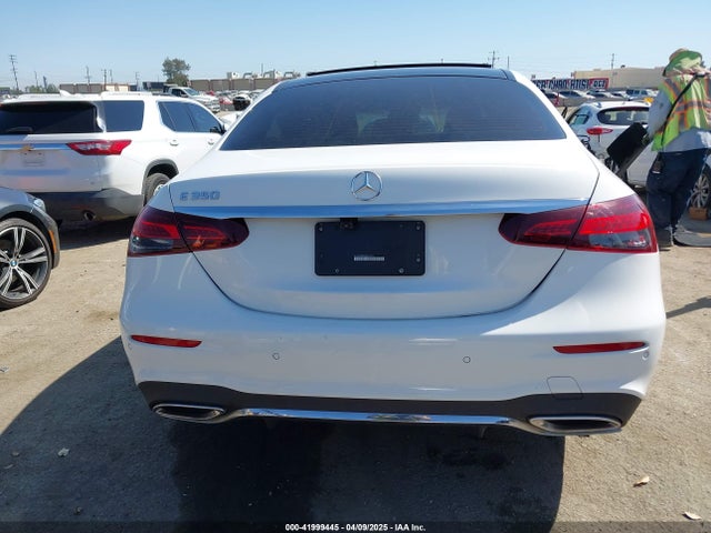 Mercedes-Benz E 350 2022 W1KZF8DB5NB068876 Image 16