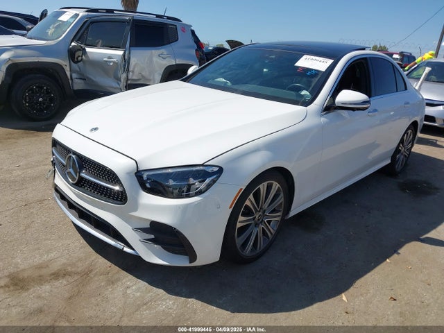 Mercedes-Benz E 350 2022 W1KZF8DB5NB068876 Image 2