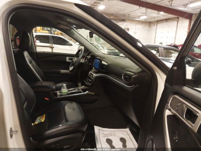 2022 FORD EXPLORER 1FMSK8DH8NGA24171 Photo 4