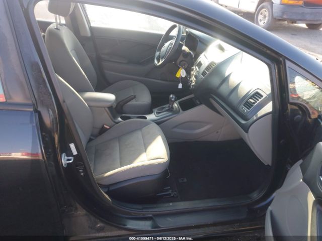 KNAFK4A65G5593525 KIA FORTE LX