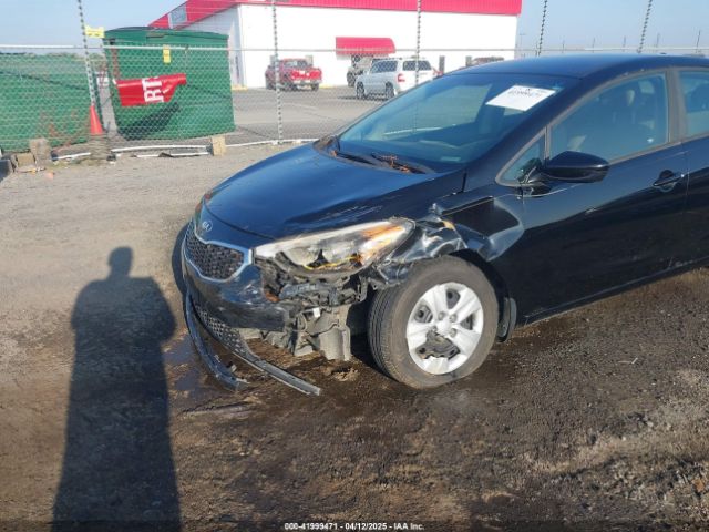 KNAFK4A65G5593525 KIA FORTE LX