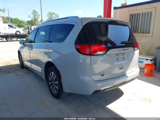 Chrysler Pacifica 35th Anniversary Touring L Plus 2020 2C4RC1EG4LR110425 Image 3