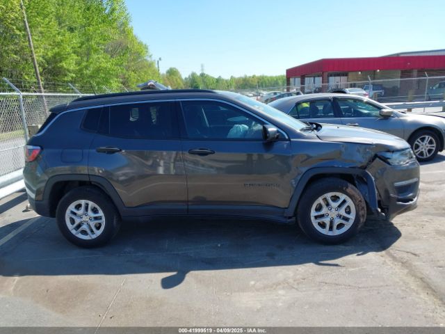 3C4NJCAB2KT613117 Jeep Compass Sport Fwd