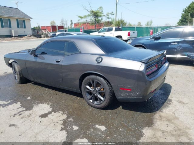 2C3CDZGG1NH238892 Dodge Challenger Sxt Awd