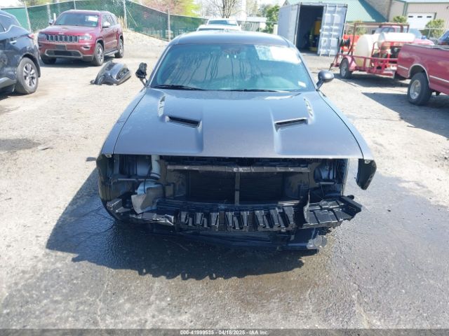 2C3CDZGG1NH238892 Dodge Challenger Sxt Awd