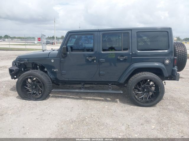 1C4BJWEG0GL318305 Jeep Wrangler Unlimited Sahara