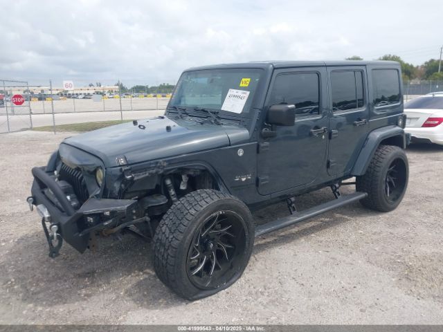 1C4BJWEG0GL318305 Jeep Wrangler Unlimited Sahara