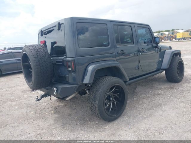 1C4BJWEG0GL318305 Jeep Wrangler Unlimited Sahara