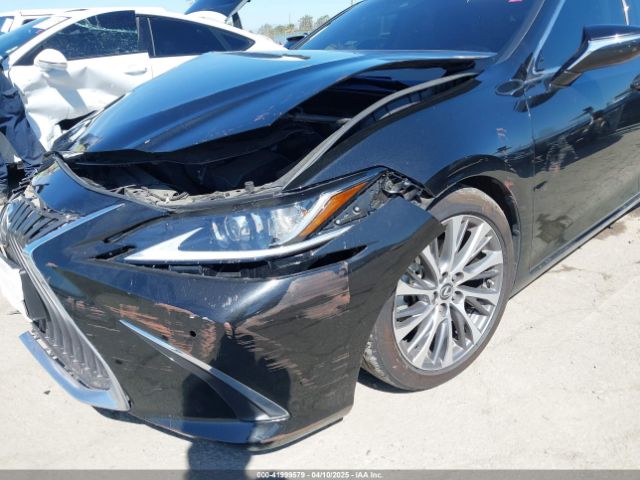 58AD21B12LU008125 Lexus ES 300H