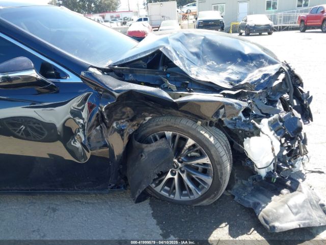 58AD21B12LU008125 Lexus ES 300H