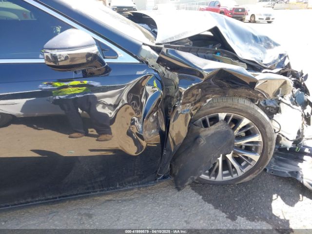 58AD21B12LU008125 Lexus ES 300H