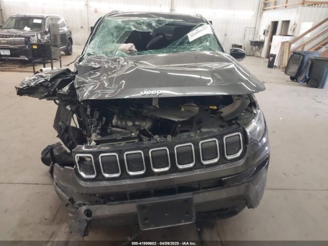 3C4NJDCBXNT144690 Jeep Compass Limited 4x4
