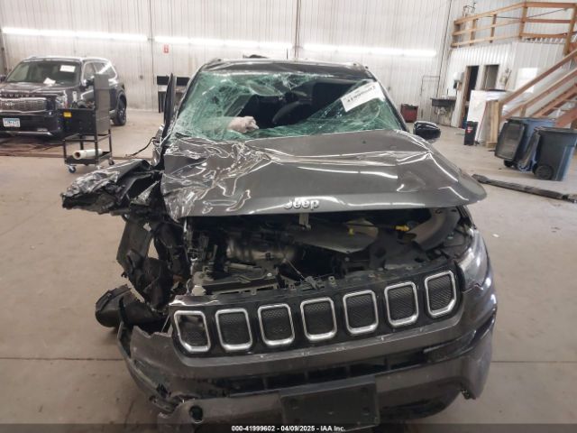 3C4NJDCBXNT144690 Jeep Compass Limited 4x4