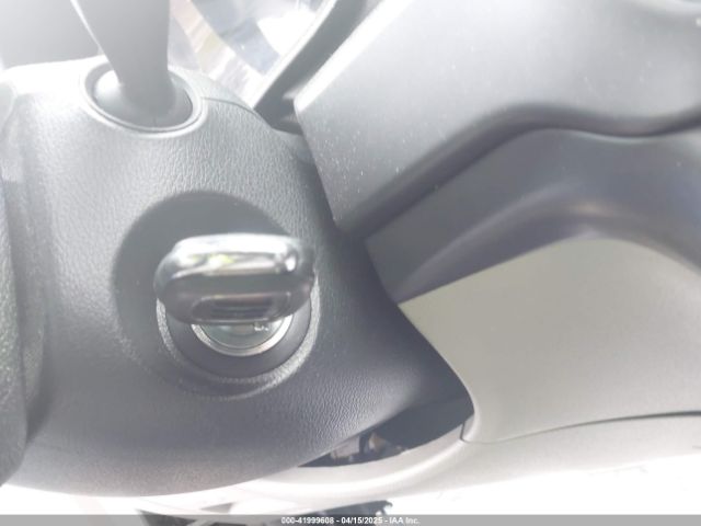5NPE24AF7KH820379 Hyundai SONATA SE