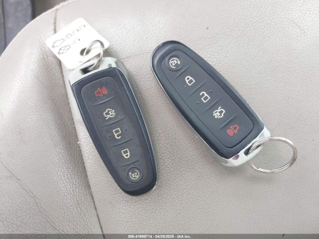 1FMCU9JX2EUA62383 Ford Escape Titanium
