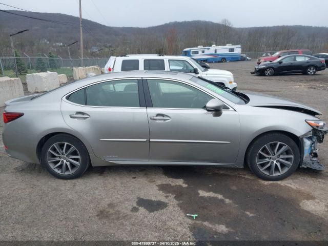 JTHBW1GG2H2147869 Lexus ES 300H
