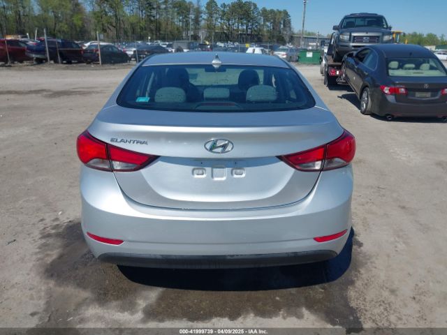 5NPDH4AE6EH519950 Hyundai ELANTRA SE