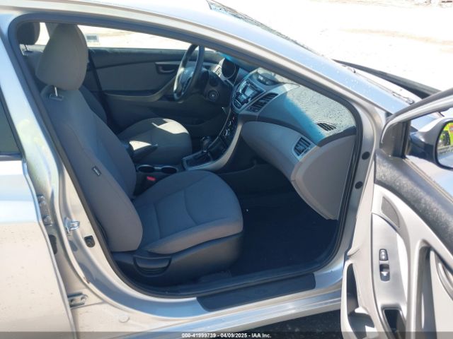 5NPDH4AE6EH519950 Hyundai ELANTRA SE