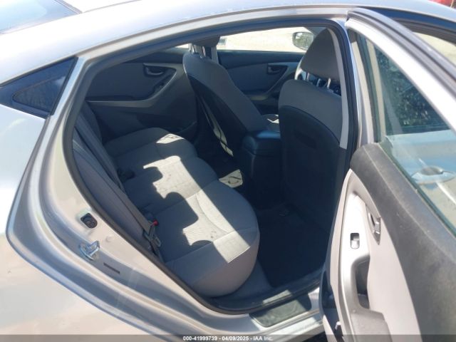 5NPDH4AE6EH519950 Hyundai ELANTRA SE