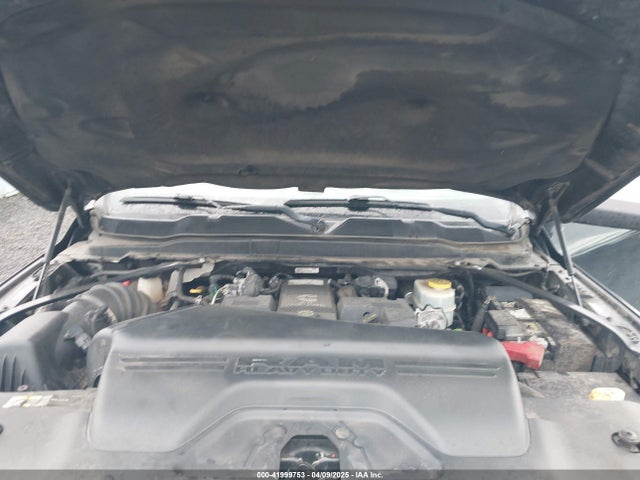 RAM 2019 2019 3C6UR5FL8KG538859 Image 10