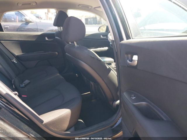 5XXGT4L31JG239754 KIA Optima Lx