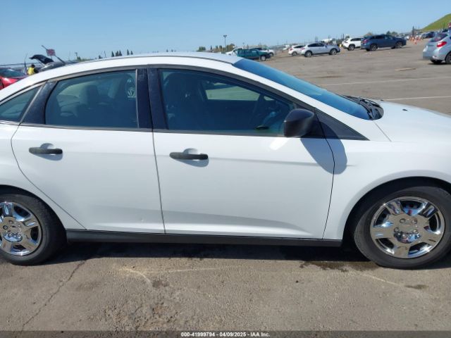 1FADP3E25EL330544 Ford FOCUS S