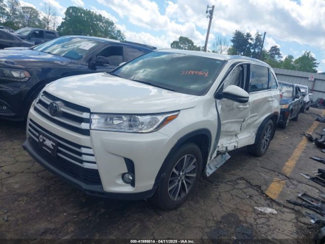 5TDKZRFH1HS518921 Toyota Highlander Xle