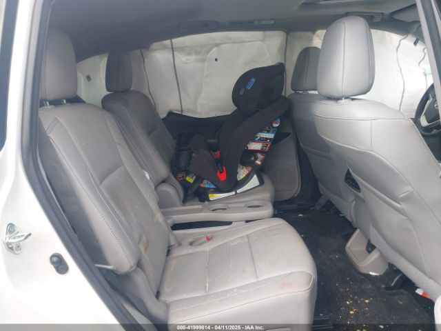 5TDKZRFH1HS518921 Toyota Highlander Xle