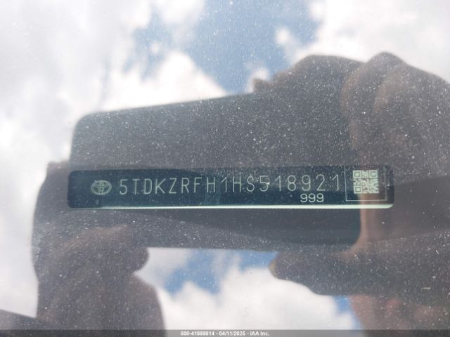 5TDKZRFH1HS518921 Toyota Highlander Xle