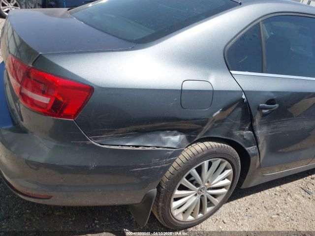 3VWD17AJ7FM225100 Volkswagen Jetta 1.8t Se