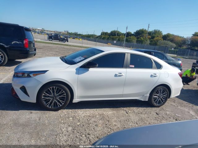3KPF54ADXRE714906 KIA Forte Gt-line
