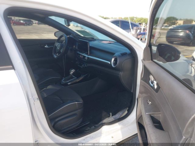 3KPF54ADXRE714906 KIA Forte Gt-line