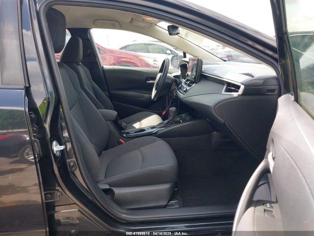 JTDEPRAE6LJ035995 Toyota COROLLA LE
