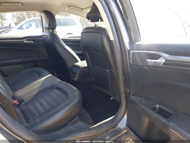 3FA6P0HD9HR150686 Ford FUSION SE
