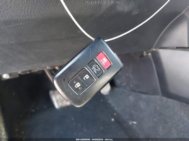 JTMYFREV8FD056862 Toyota Rav4 Limited