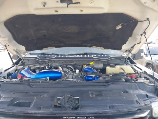 1FT7W2BT2KEC22660 Ford F-250 Lariat