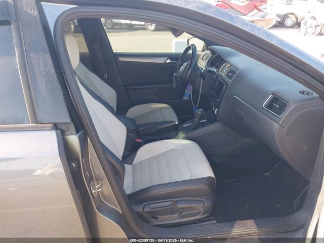 3VWD17AJ0GM386504 Volkswagen Jetta 1.8t Sport