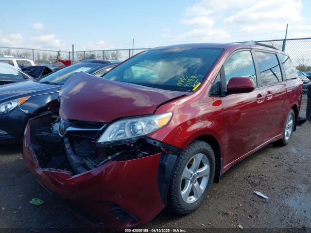 5TDKZ3DC6JS937924 Toyota Sienna Le 8 Passenger