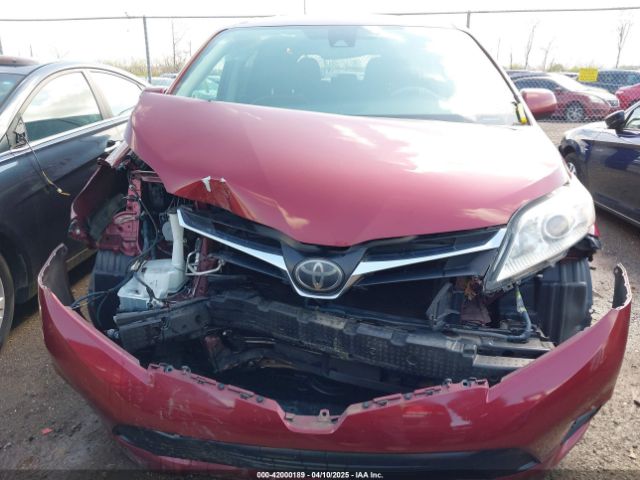 5TDKZ3DC6JS937924 Toyota Sienna Le 8 Passenger