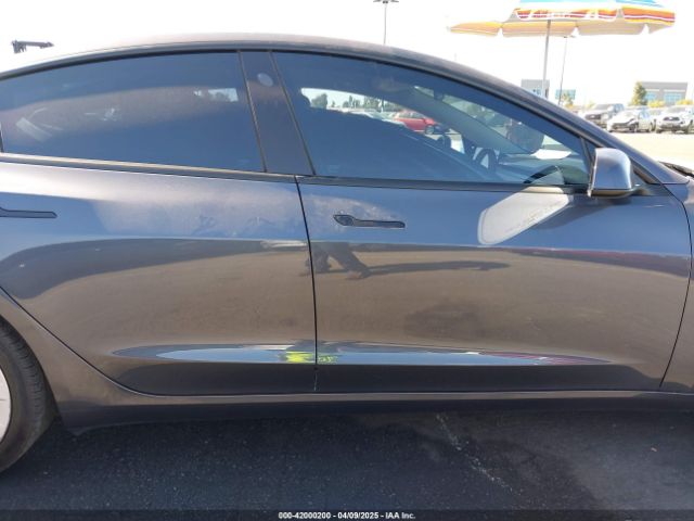 5YJ3E1EA2PF640289 Tesla MODEL 3
